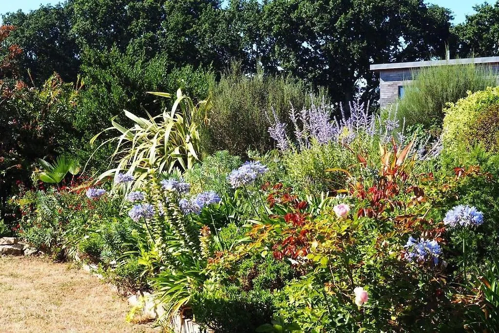 Maison De Vacances A 8 Min Des Plages Par Un Chemin Enchanteur Fouesnant